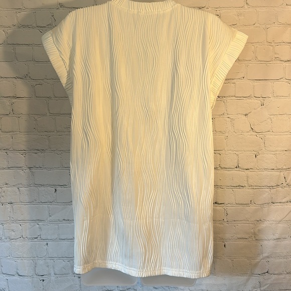 Evaless stretchy white cap sleeve blouse - Picture 5 of 6